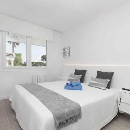 Club-4 By Interhome *