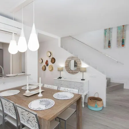 Club-4 By Interhome *